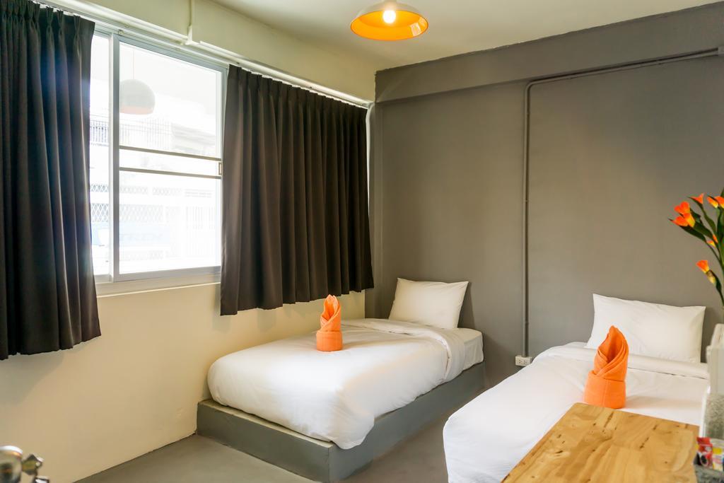 Love Cnx Guesthouse Csiangmaj Kültér fotó